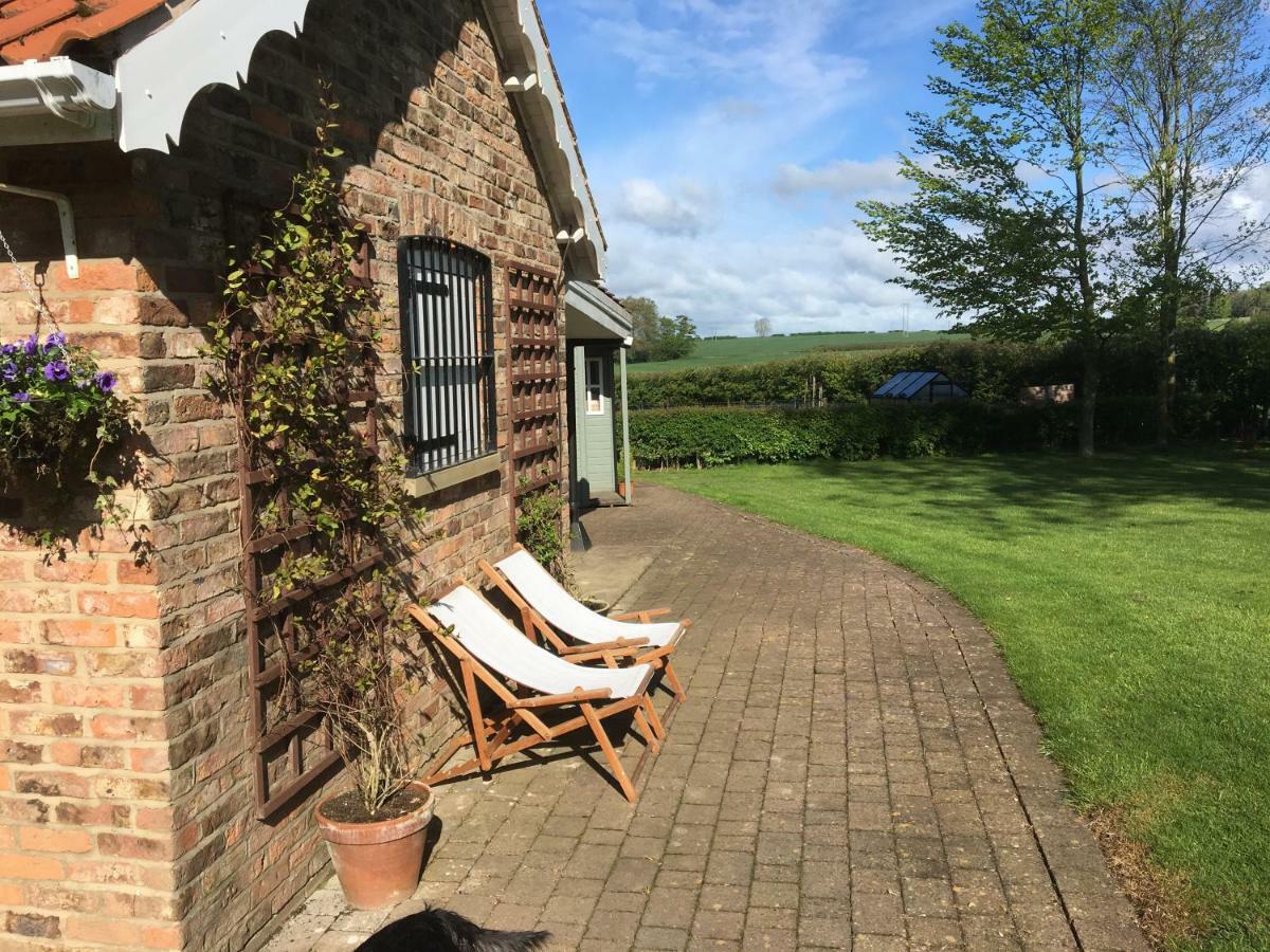 Crossways Self-Catering Cottage - Self Contained East Ravendale Exterior photo